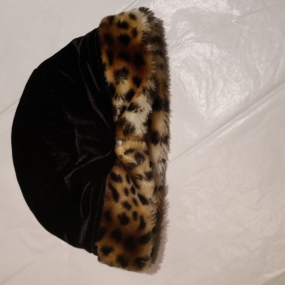 Children's Place Leopard Faux Fur Trim Girls velour hat lined BLACK Warm Soft - Picture 2 of 10
